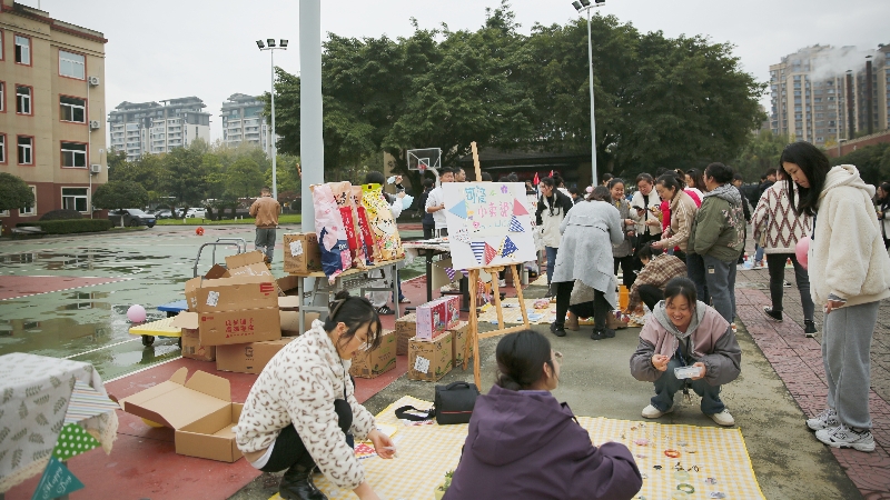 文化周|共享閑置，“集市”行樂，四川海蓉開展愛心集市公益活動